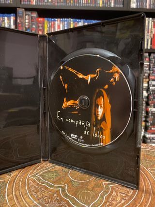 EN COMPAÑIA DE LOBOS - TERROR - PELÍCULA DE CULTO