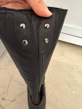 Botas zapatos altas piel negra