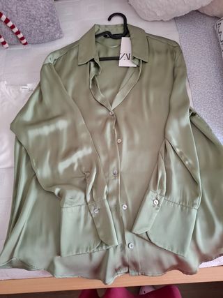 Blusa Zara verde oliva - Talla L