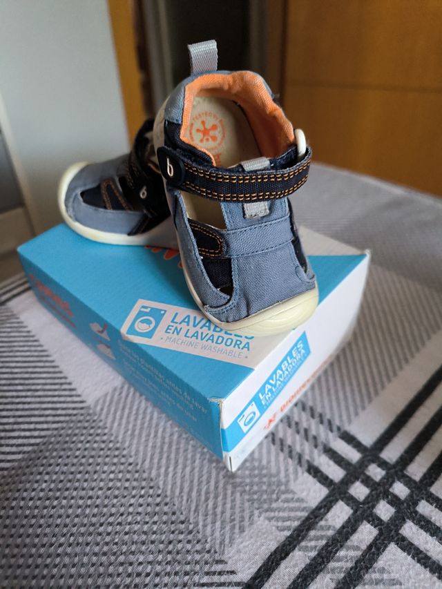 Sandalias Biomecanics bebé talla 18