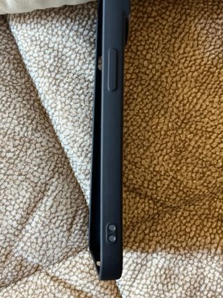 Cover nera con stampa orsacchiotto per IPhone 13