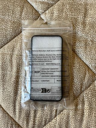 Cover nera con stampa orsacchiotto per IPhone 13