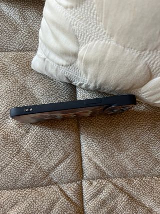 Cover nera con stampa orsacchiotto per IPhone 13