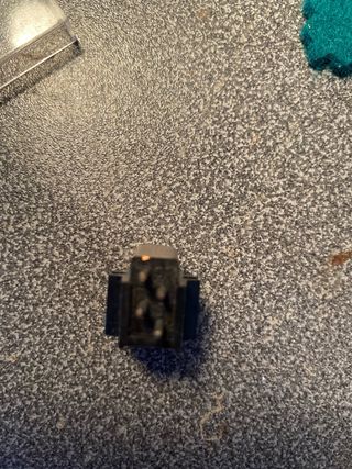 Cápsula de sonido negra