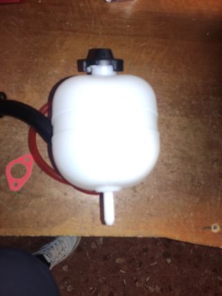 Bote expansión Seat 600E y tubo agua