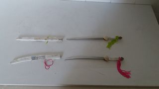 Juego de 2 mini espadas de jade.