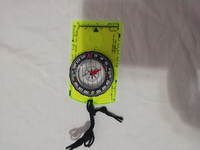 Lector mapas c/brújula nuevo