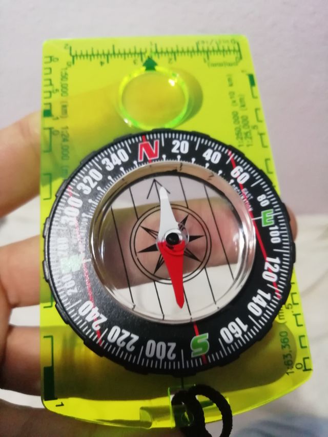 Lector mapas c/brújula nuevo