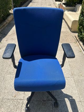 Silla oficina azul
