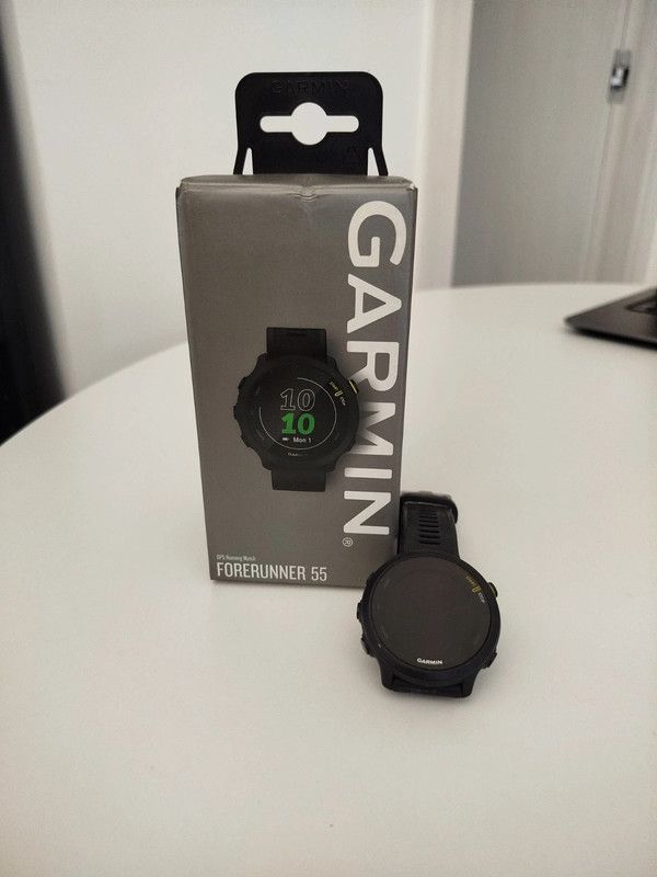 Garmin Forerunner 55 – reloj deportivo en buen est