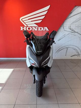 HONDA FORZA 125 2025 - NUEVA