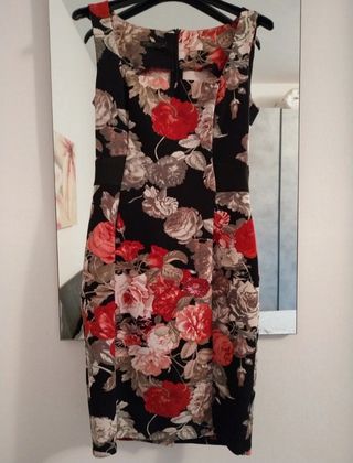 Vestito floreale nero e rosso