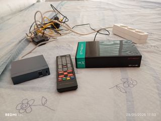 Decodificador GTMedia V8X + accesorios