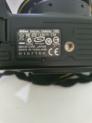 Cámara Nikon D60 DSLR