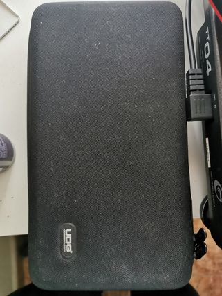 Controladora Akai AMX desbloquea Serato DJ Pro