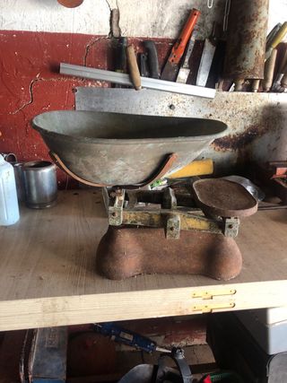 Báscula antigua de cocina