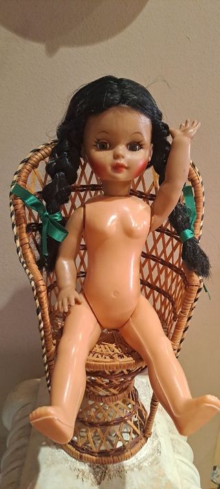 Silla mimbre muñeca vintage