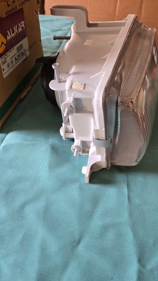 Faro Toyota Corolla AE92 (92-94)