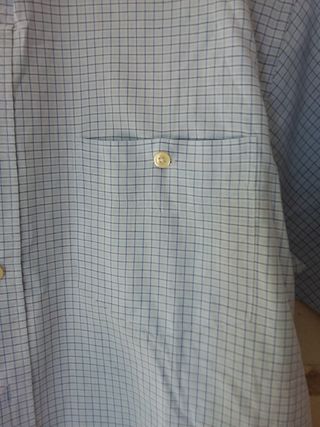 Camisa azul y blanca manga corta