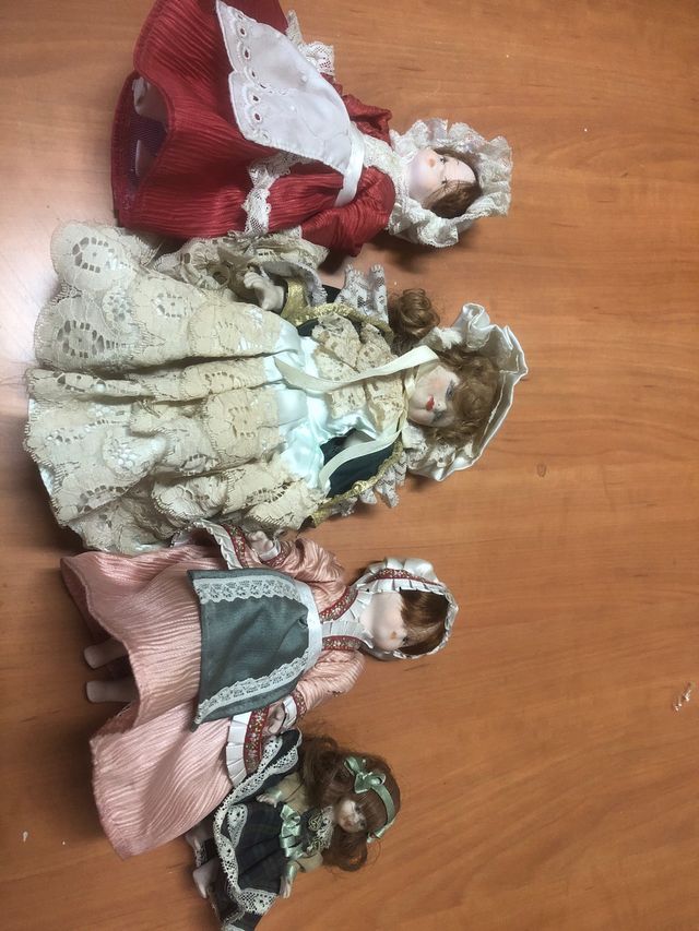 4 Bambole Porcellana Vintage