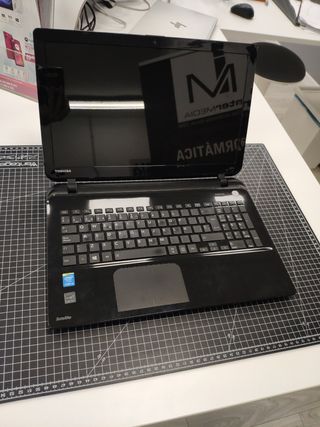 Portátil Toshiba i3 - Negro