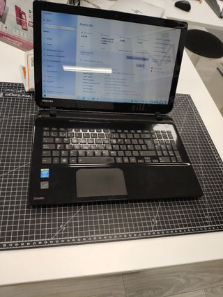 Portátil Toshiba i3 - Negro