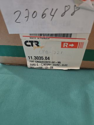 Faro Fiat derecho, fondo negro cinquecento 1992