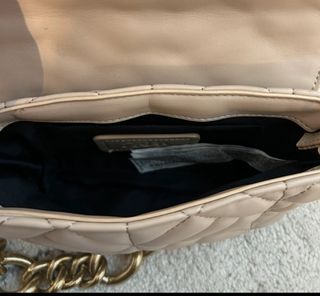 Bolso Zara beige acolchado