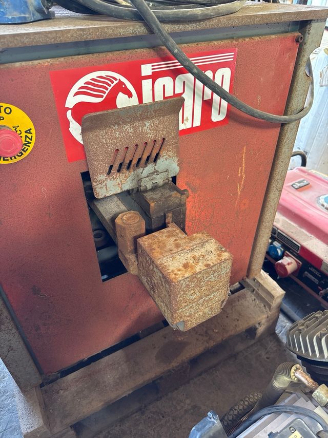 Máquina curvadora ICARO - usada