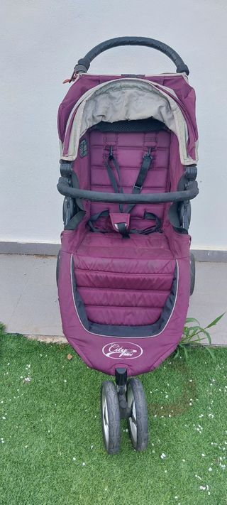 Cochecito Baby Jogger City Mini en buen estado
