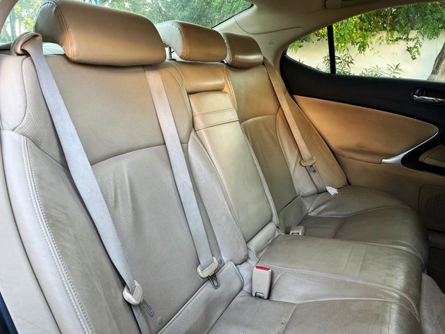 Lexus IS 250 2.5 V6 208 CV Auto