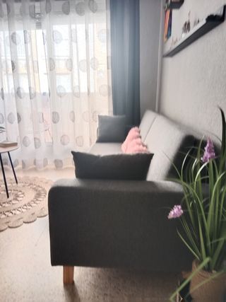 Sofá cama gris - 3 plazas está en Mazarrón puerto