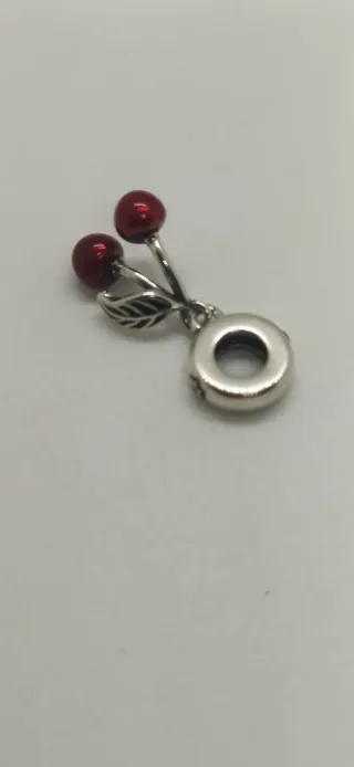 Charm de plata 925.