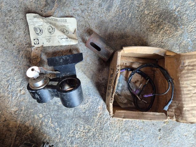 REPUESTOS VARIOS CITROEN 2CV