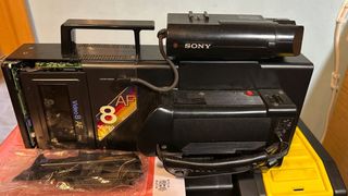 Sony Handycam PRO Video8  3 cámaras de video