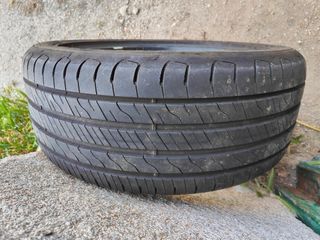 Neumático Goodyear 225/45/17