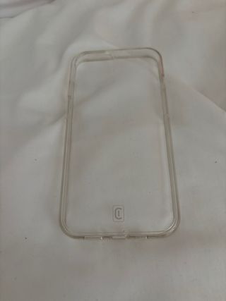 3x Carcasas iPhone 13 + 2x Cargadores MagSafe