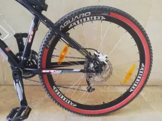 Bici MTB Marca: GT Modelo: avalanche 3.0, 26", S