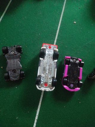 4 Hot Wheels: Auto, Moto & Più