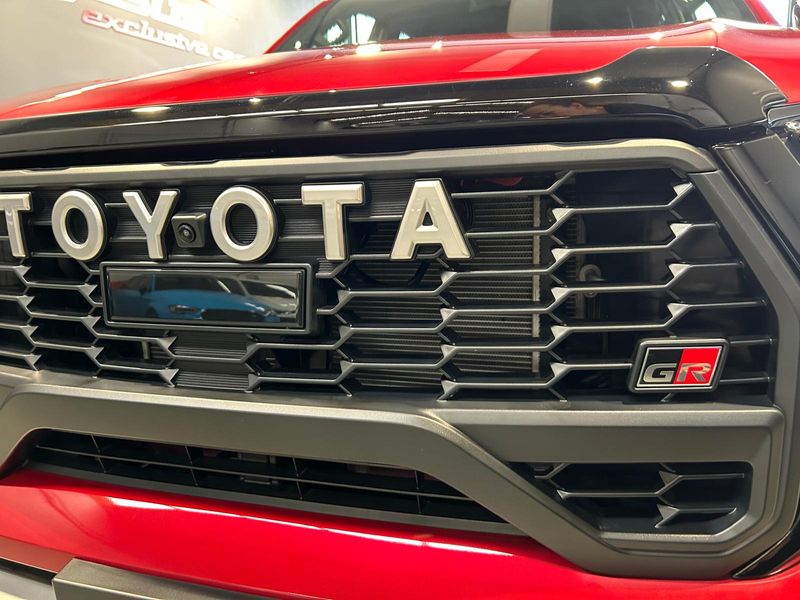 Toyota Hilux 2025, foto 10