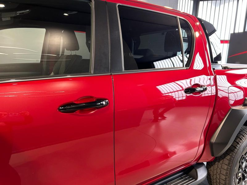Toyota Hilux 2025, foto 13