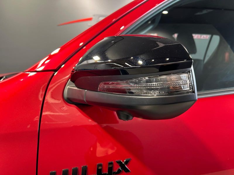 Toyota Hilux 2025, foto 19