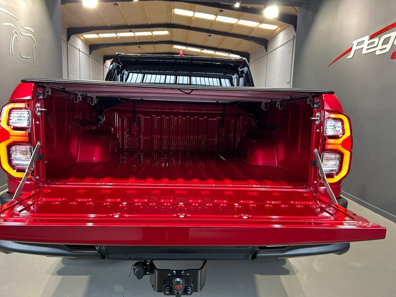 Toyota Hilux 2025, foto 20