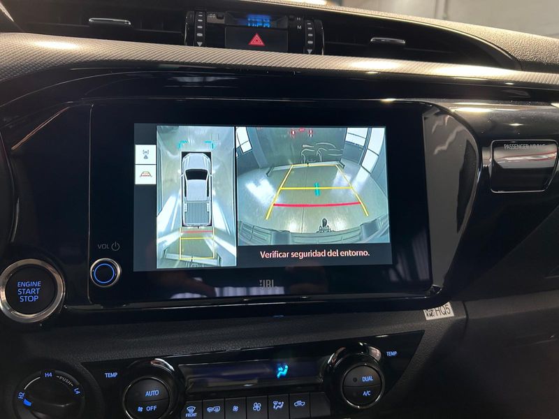 Toyota Hilux 2025, foto 38