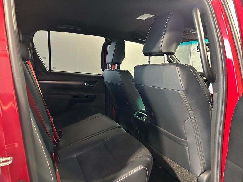 Toyota Hilux 2025, foto 48