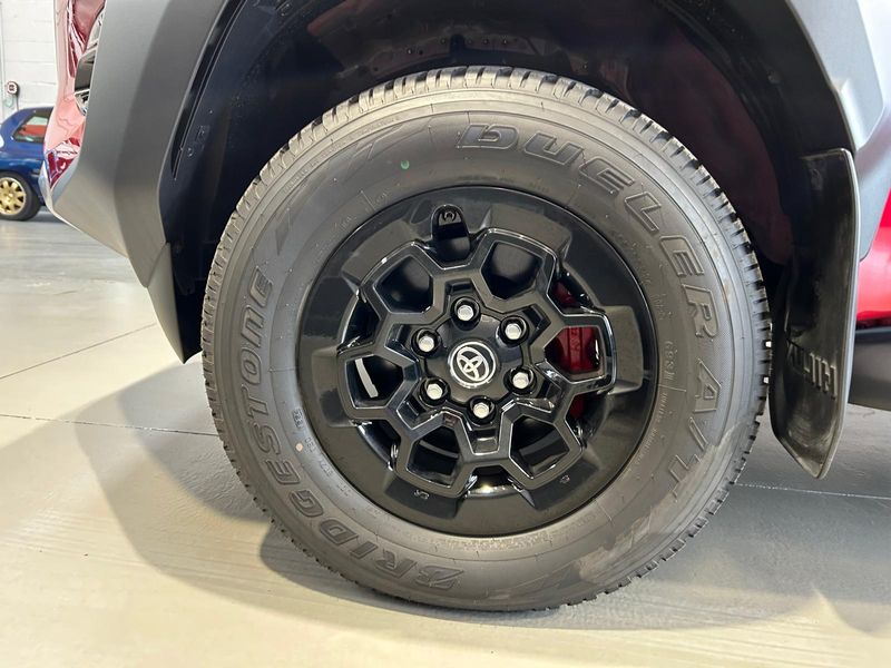 Toyota Hilux 2025, foto 49