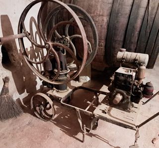 Bomba trasiego de vino antigua + motor