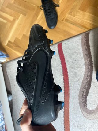 Botas fútbol Nike talla 41