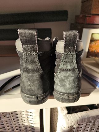 Vans Sk8-Hi: Zapatillas Negras