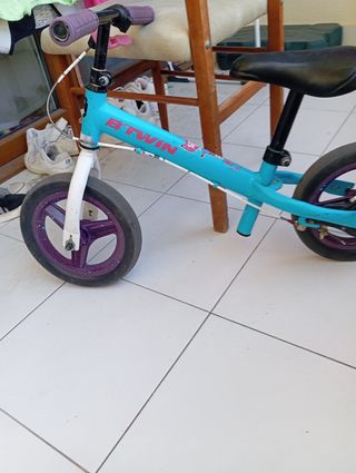 Bicicleta de equilibrio sin pedales